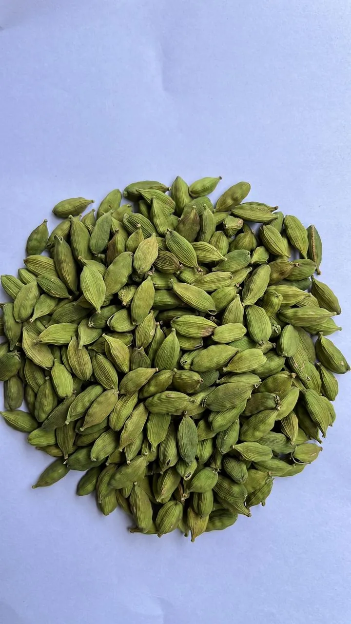 8.5 MM jumbo green cardamom